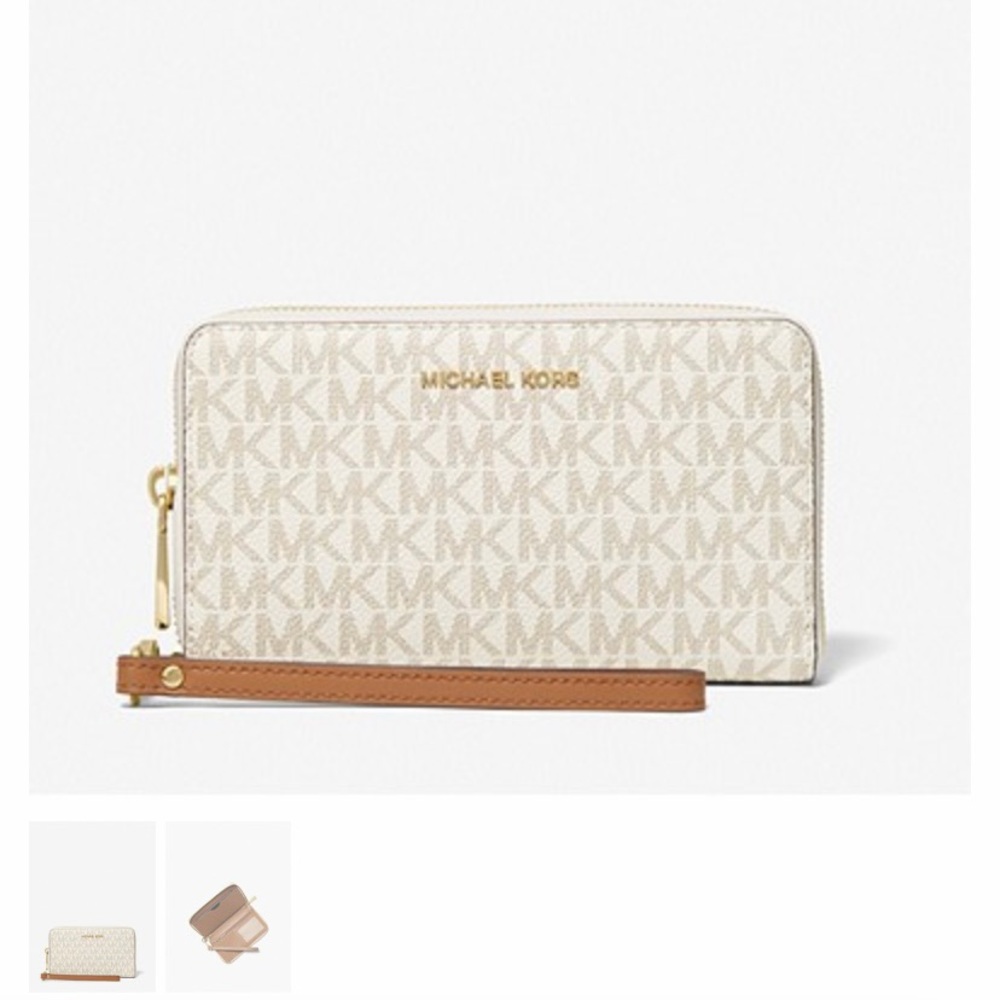 BRAND NEW Michael Kors Wristlet!